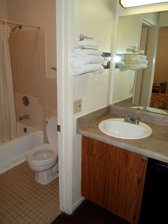 Ez 8 Motel Newark Phòng bức ảnh